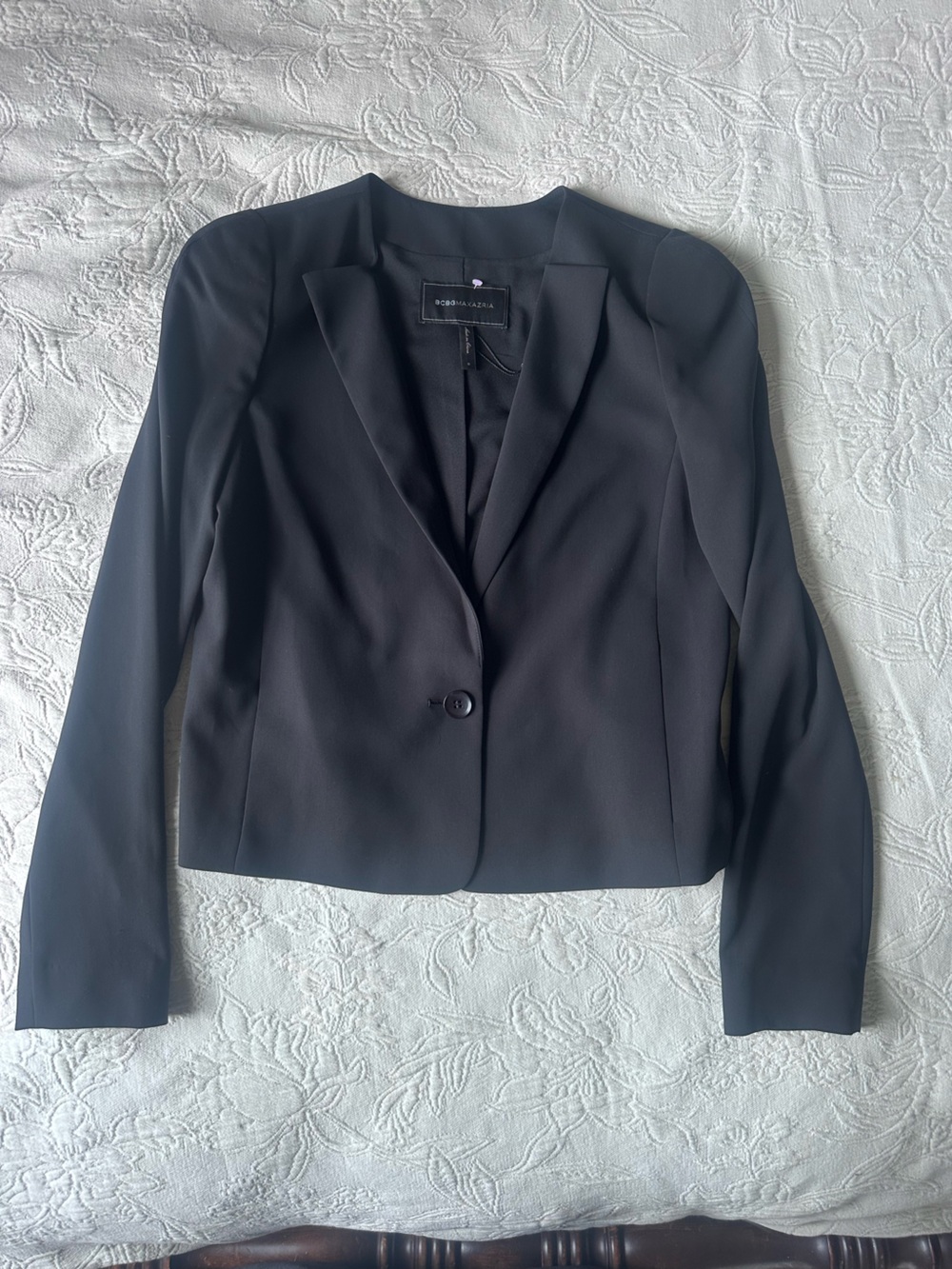 BCBGMaxAzria Black Tailored Single-Button Blazer